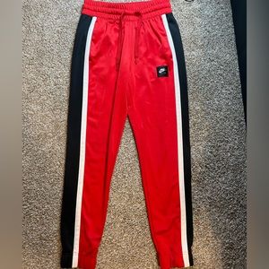 Nike Joggers Size Adult Small